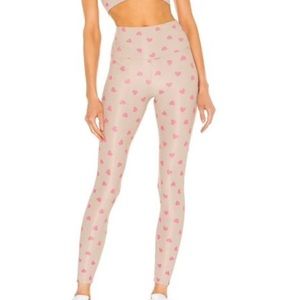 Beach Riot - Ayla Leggings in Famous Taupe Heart